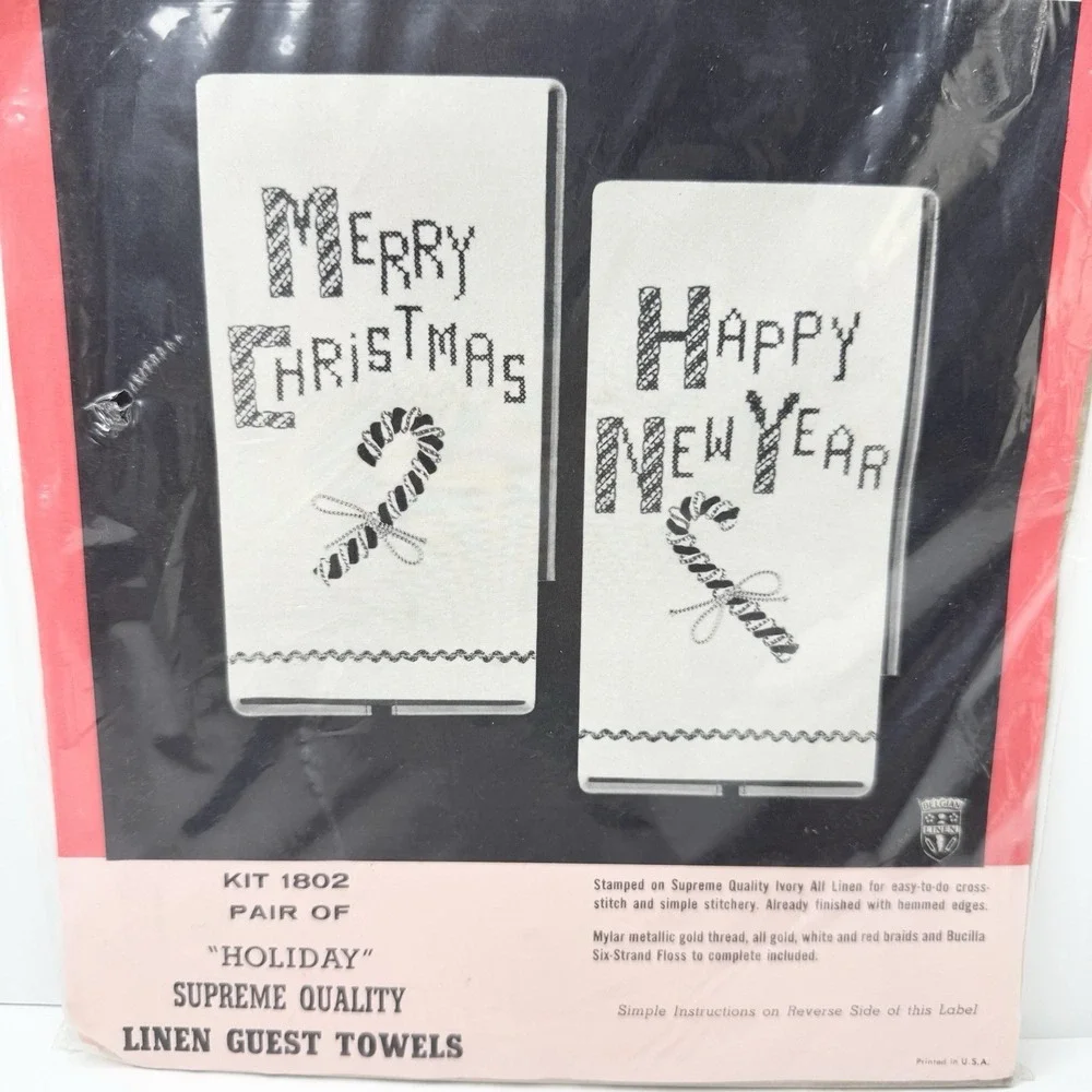 Vintage 1960s Bucilla Christmas Holiday Linen Guest Towels Needlework Kit #1802